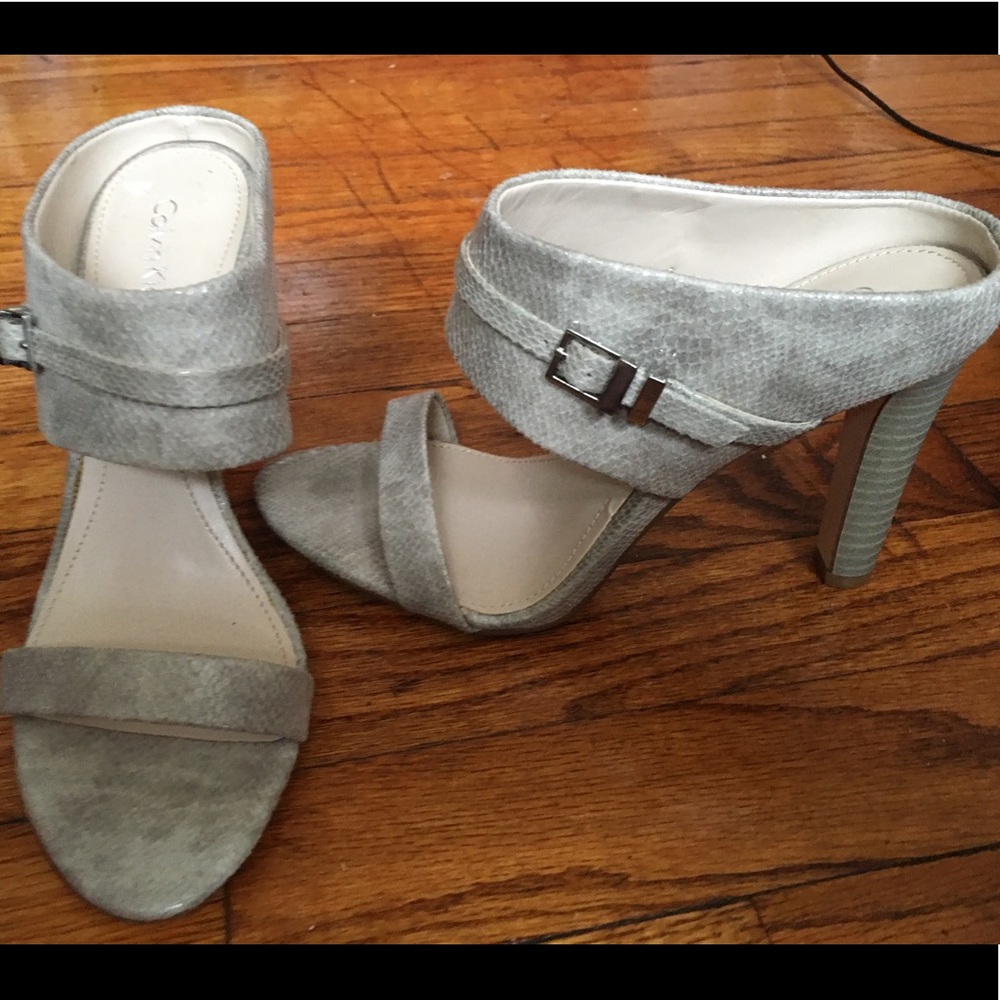 Calvin Klein size 7 heels